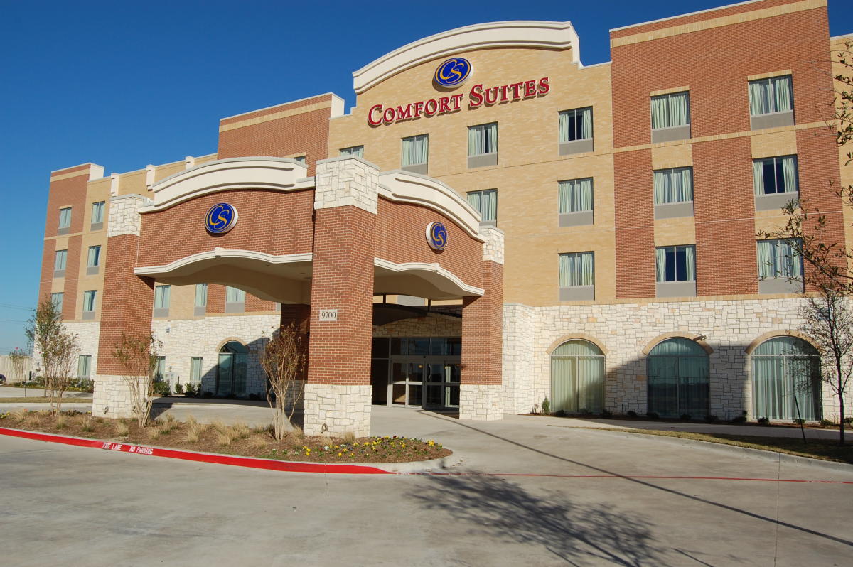 Comfort Suites – Frisco Square