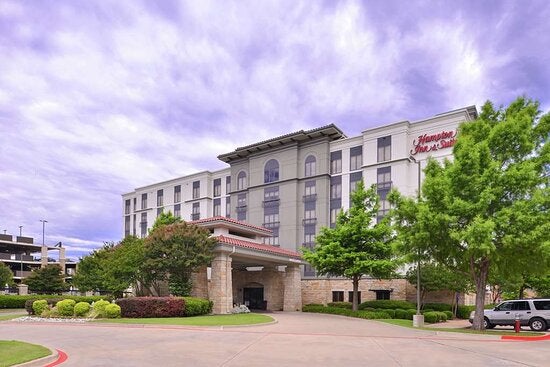 Hampton Inn Hotel & Suites